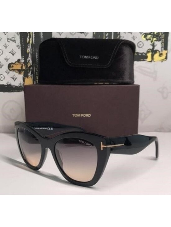 NEW Authentic Tom Ford Black Cat-Eye Sunglasses TF940 01B main image 9